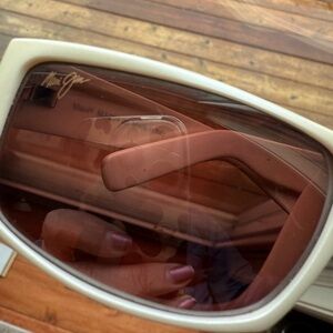 Maui Jim Kaimana MJ 204 05 Pearl White Frame + Maui Rose Polarized Sunglasses